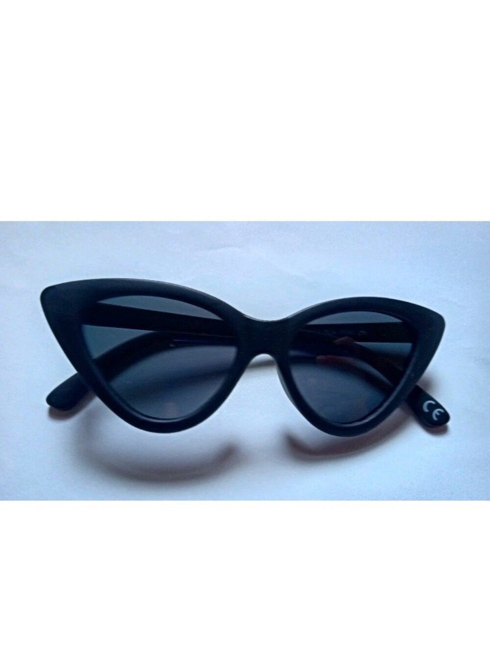 Youth Toddler Pet Cat Eye Sunglasses Black Plastic Frame Gray Tinted Lenses